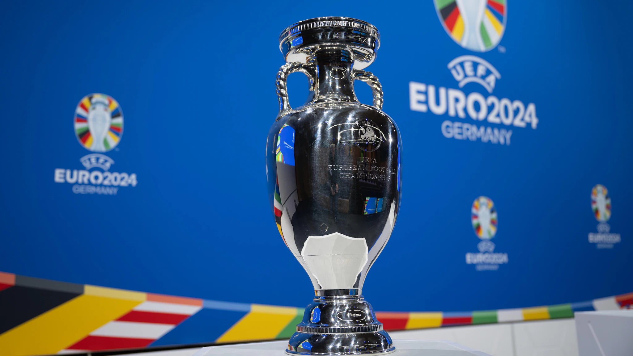 Euro 2024 : Le grand coup d'envoi et la connexion intemporelle de TENLEGEND